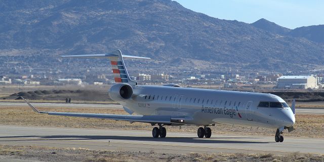 Canadair Regional Jet CRJ-900 (N249LR)