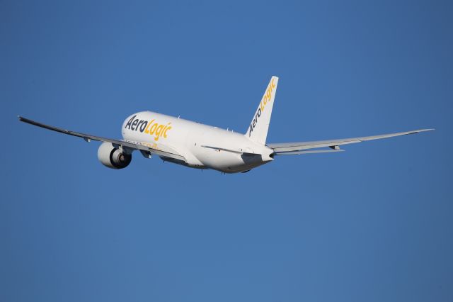 BOEING 777-200LR (D-AALE)