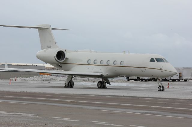 Gulfstream Aerospace Gulfstream V (97-0401) - This C-37A, based at Andrews AFB, flew the vice chief of the JCS in to DIA after diverting from Buckley AFB.