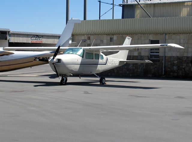 Cessna Centurion (ZS-FPB)