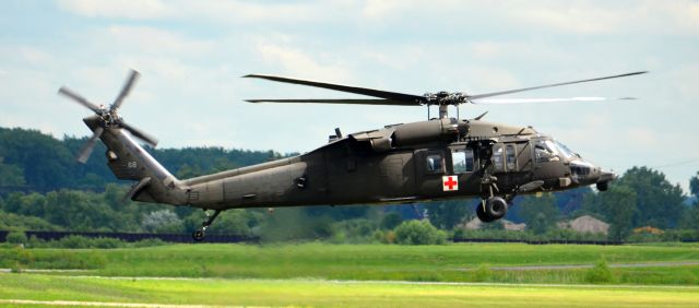 — — - Minnesota Army National Guard UH60 Black Hawk getting ready for there job by practicing