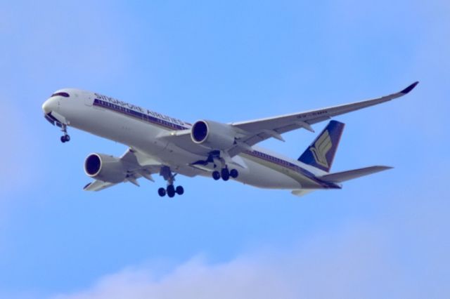 Airbus A350-900 (9V-SMN)