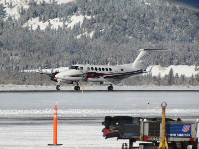 Beechcraft Super King Air 350 (N409LV)