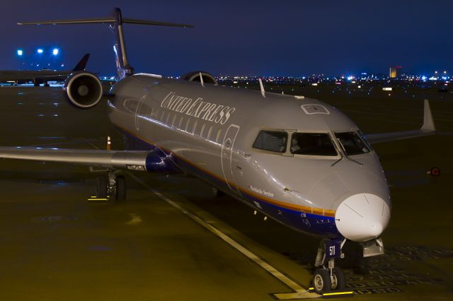 Canadair Regional Jet CRJ-700 (N511MJ) - Dec. 14, 2011.