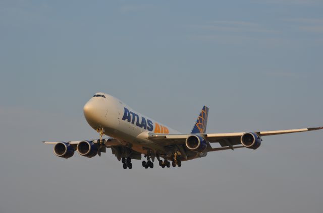 Boeing 747-200 (N854GT)