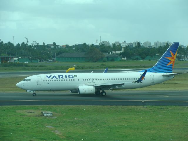 Boeing 737-800 (PR-VBC) - DECOLANDO DE SSA