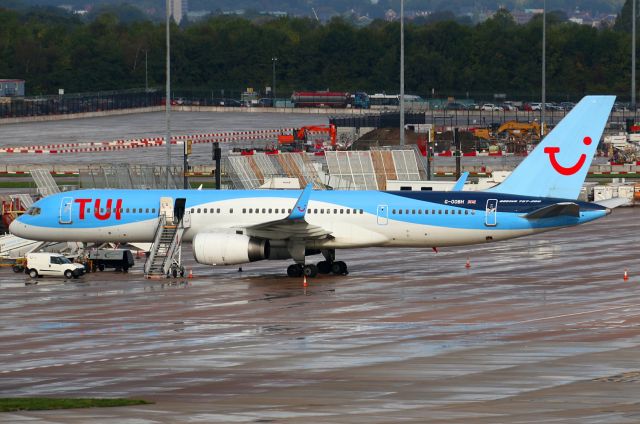 Boeing 757-200 (G-OOBH)