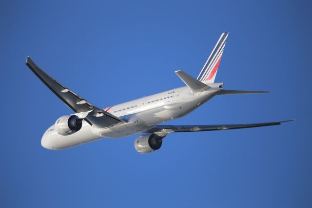 BOEING 777-300ER (F-GSQC)