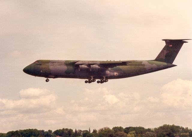 Lockheed C-5 Galaxy —