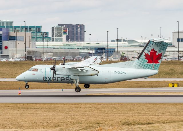 de Havilland Dash 8-100 (C-GONJ)