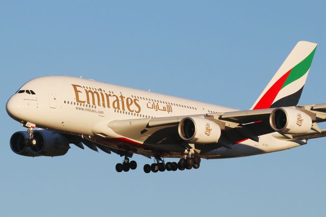 Airbus A380-800 (A6-EDY)