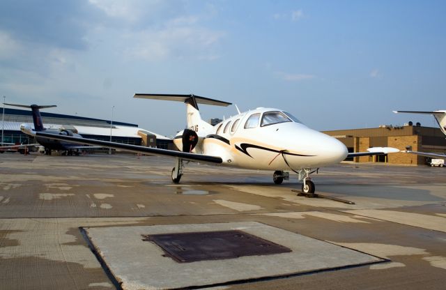 Eclipse 500 (N963JG)