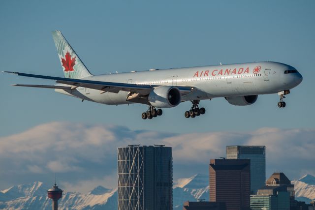 BOEING 777-300ER (C-FRAM)