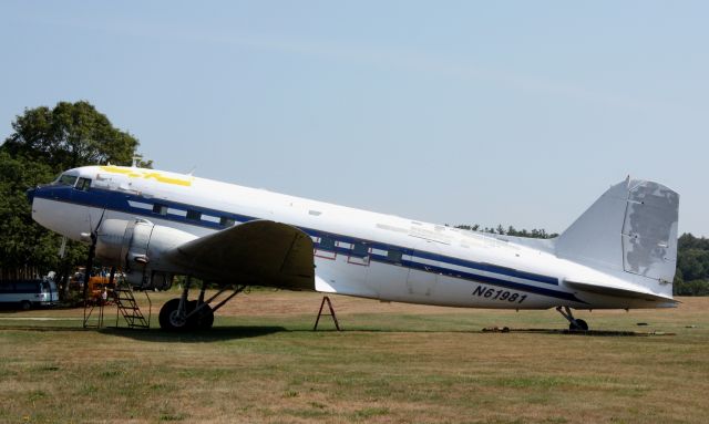 Douglas DC-3 (N61981) - This beautiful DC3A, originally built in 1940, once flew for American, is now privately owned at Cape Cod Airfield.