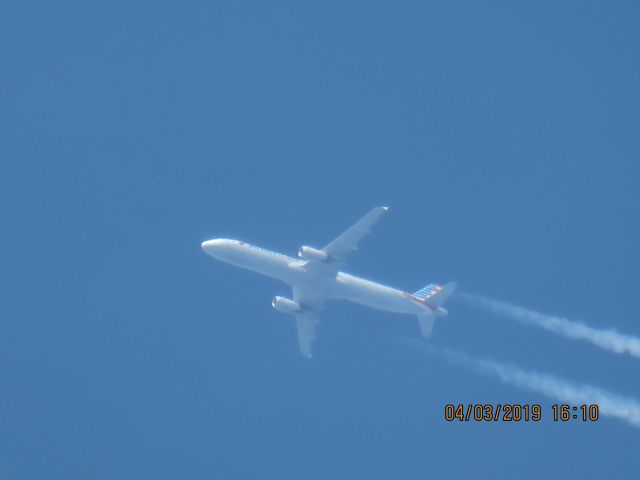 Airbus A321 (N913US)