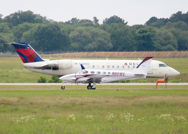 Cessna 340 (N801EC) - At Shreveport Regional.