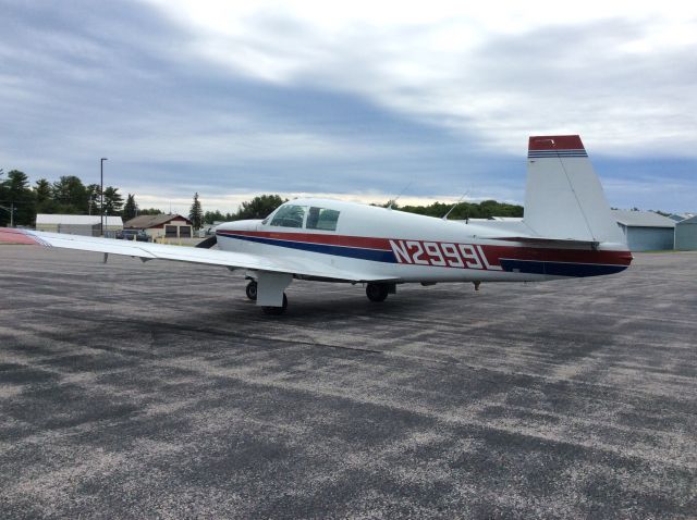 Mooney M-20 (N2999L)