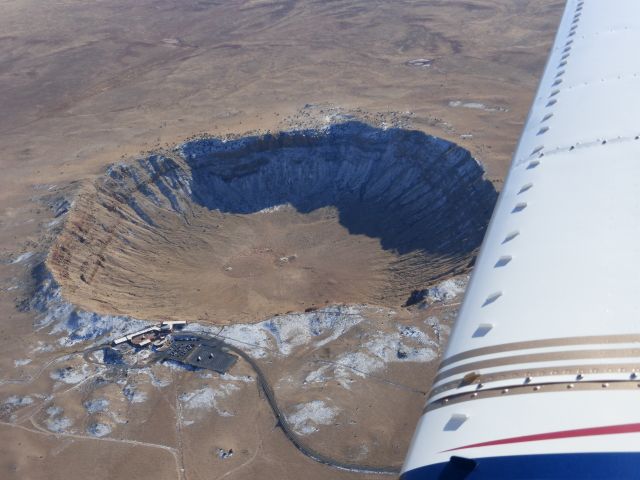 Piper Cherokee (N63BA) - Meteor Crater - Observation Center