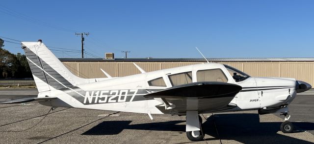 Piper Cherokee Arrow (N15207)