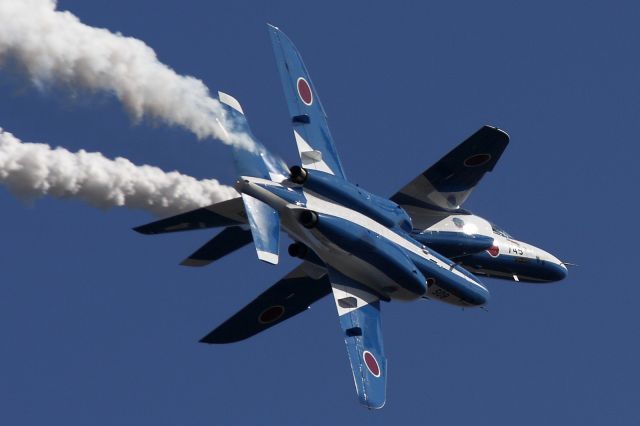 KAWASAKI T-4 (BIJASDF) - Gifu Air Festival : Blue Impulse Aerobatic flight demonstration team : JASDF Gifu, Japan