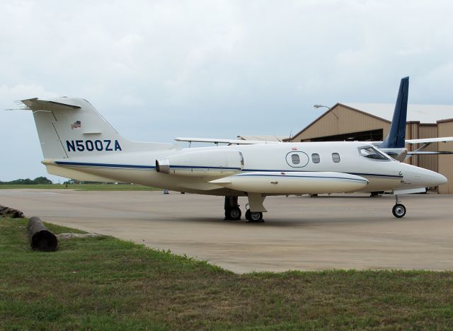 Learjet 24 (N500ZA)