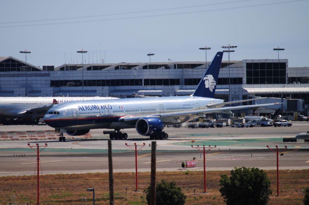 Boeing 777-200 (N745AM) - Such a RARE visitor to KLAX!!  The Aeromexico 777-200ER!  LOVELY!