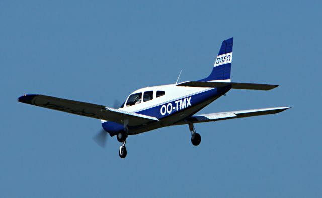 Piper Cherokee (OO-TMX) - BEN AIR