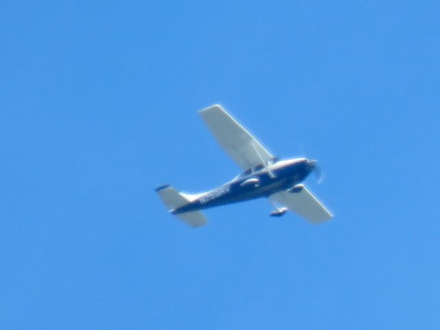 Cessna Skylane (N759RV)