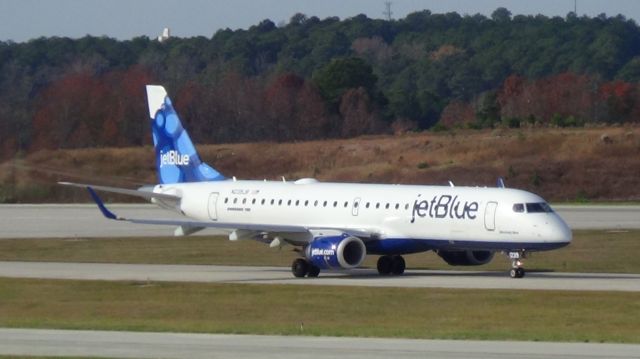 Embraer ERJ-190 (N239JB) - Photo taken November 29, 2015.  