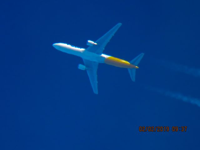 BOEING 767-300 (N647GT)