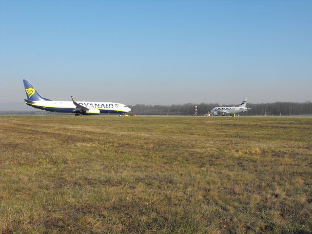 Boeing 737-800 (EI-DPI)