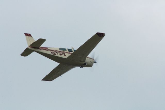 Beechcraft Bonanza (33) (N273PS)