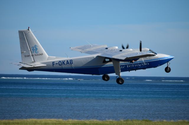 ROMAERO Turbine Islander (F-OKAB)