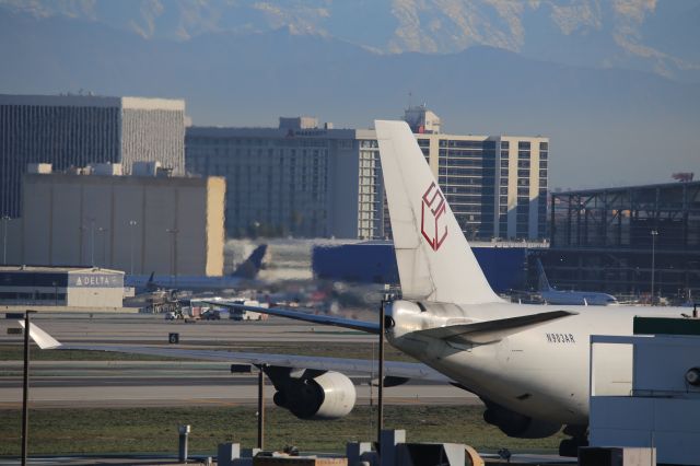 Boeing 747-400 (N903AR)