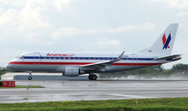 Embraer 170/175 (N760MQ) - Envoy's newest aircraft- E170 in the retro livery!