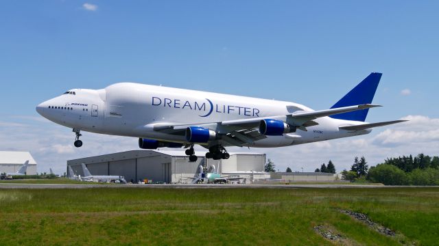 Boeing Dreamlifter (N747BC) - GTI4351 from KCHS on short final to Rwy 34L on 5.22.19. (B747-4J6(BLCF) / ln 904 / cn 25879).