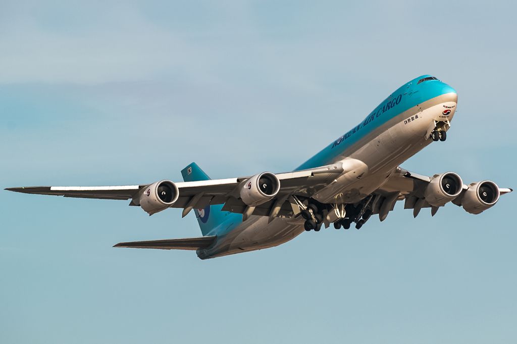 BOEING 747-8 (HL7639)