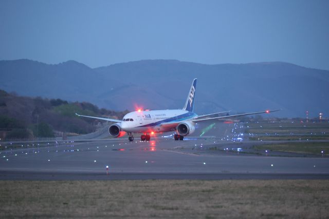 Boeing 787-8 (JA831A) - May 02, 2024:HND-HKD.