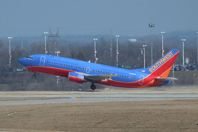 Piper Cheyenne (N351SW) - Departing Nashville 02/17/12. Looks like it is time for paint.