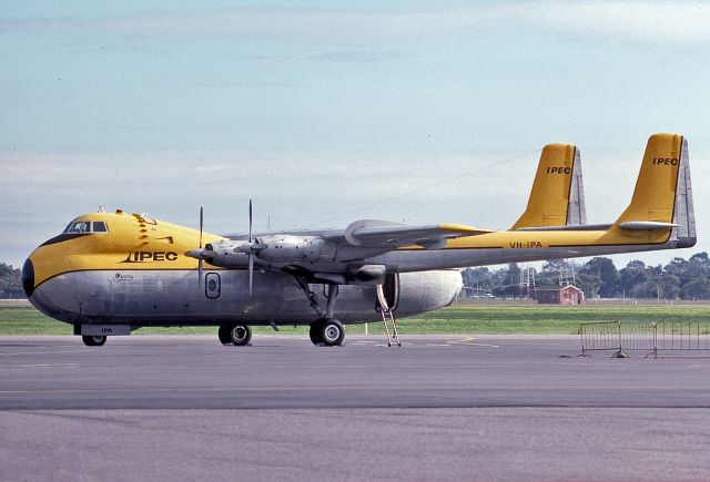 VH-IPA — - IPEC AIR FREIGHTER - AW-650-222 ARGOSY - REG : VH-IPA (CN 6803) - ADELAIDE INTERNATIONAL AIRPORT SA. AUSTRALIA - YPAD 6/7/1988