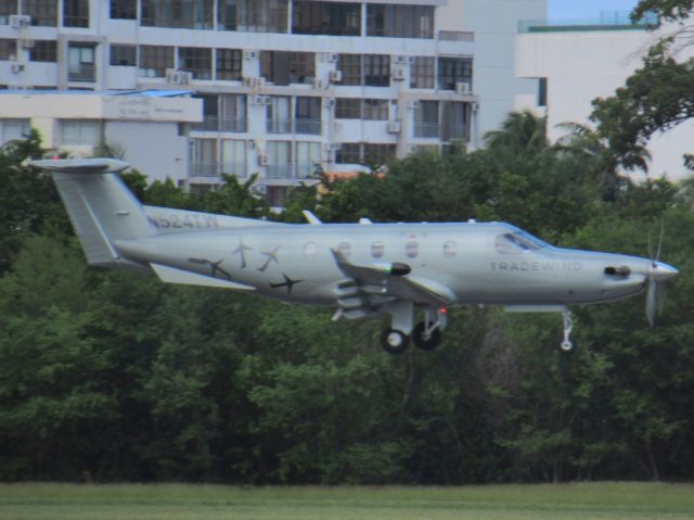 Pilatus PC-12 (N524TW)