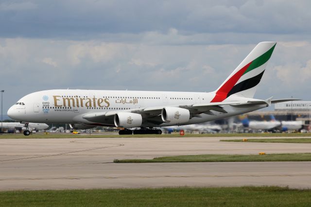 Airbus A380-800 (A6-EES)