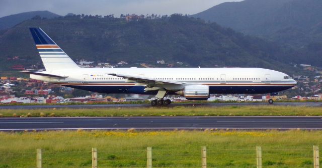 Boeing 777-200 (EC-OJL)