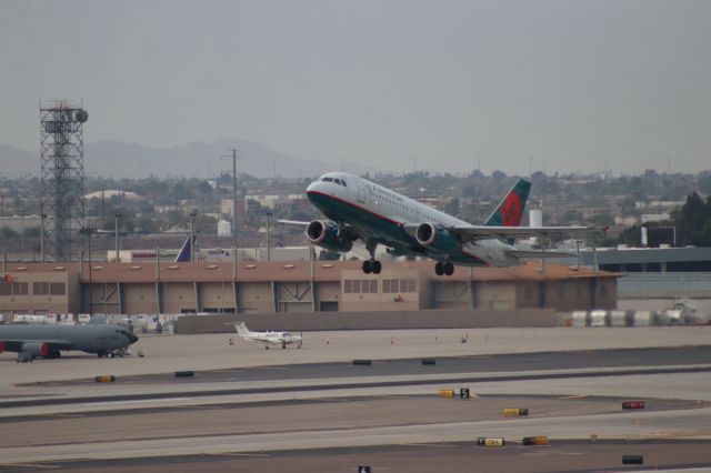 Airbus A319 (N838AW)