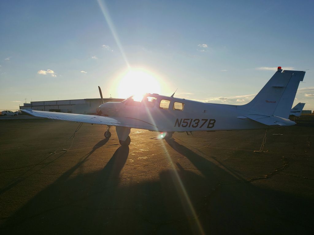 Beechcraft Bonanza (36) (N5137B)