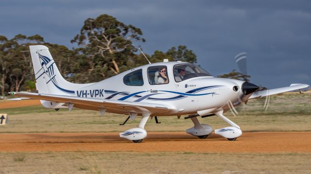 Cirrus SR-20 (VH-VPK)