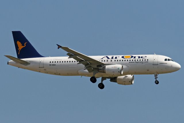 Airbus A320 (EI-DSX)