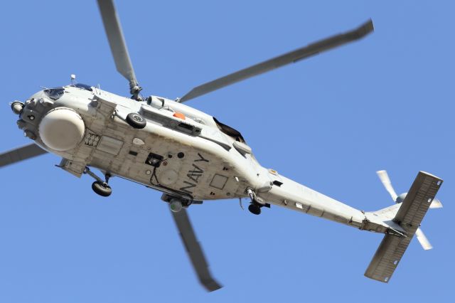 Sikorsky S-70 — - Australian Navy, Sikorski S-70B-2 Anti Submarine helicopter on short finals.