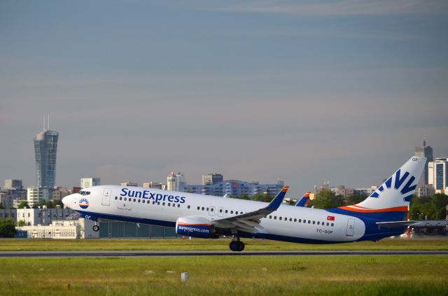 Boeing 737-800 (TC-SOF)