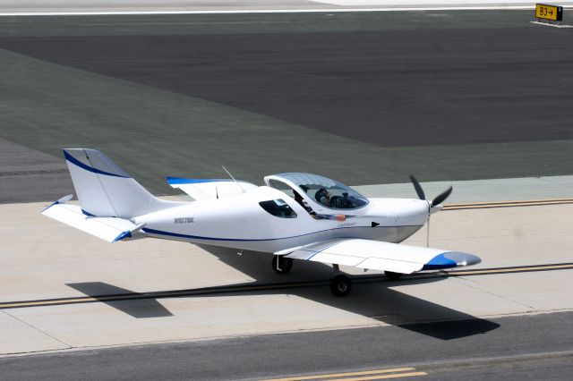 Cessna Skyhawk (N107BK)